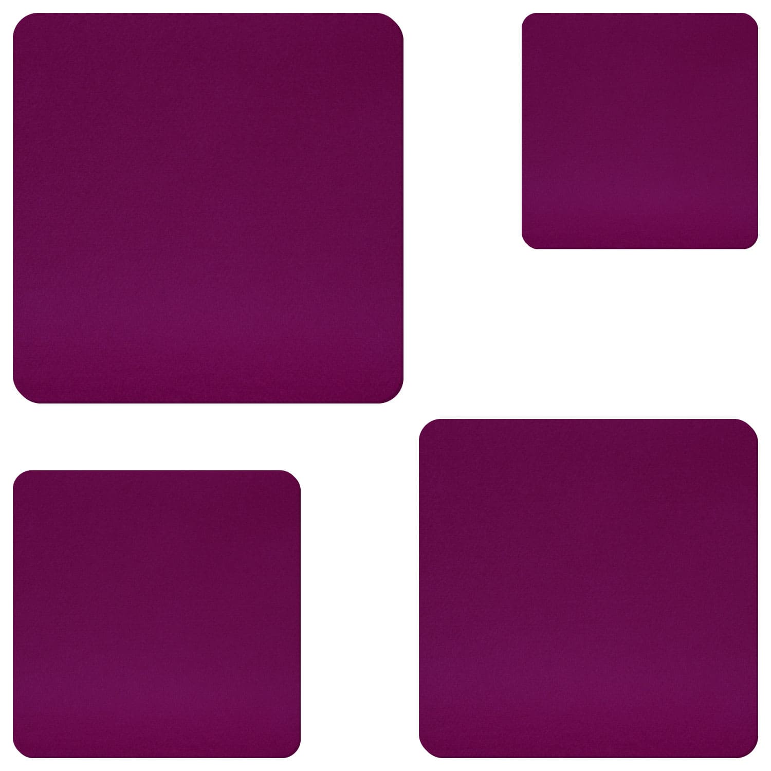 Vier quadratische Filz-Zuschnitte mit abgerundeten Ecken in Aubergine-Lila, in verschiedenen Größen auf weißem Hintergrund angeordnet.