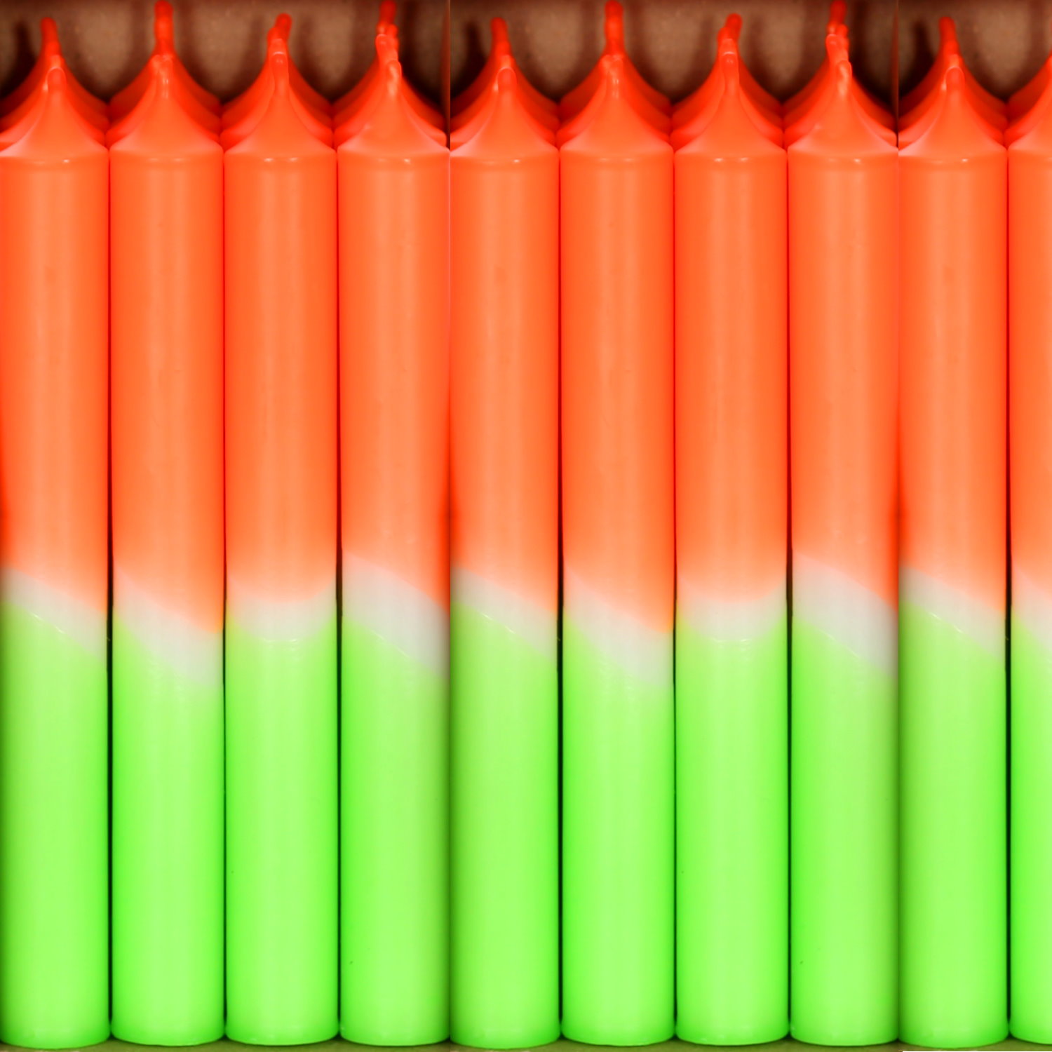 Stabkerzen Dip-Dye Neon 180mm x Ø 22mm handgetaucht orange-grün