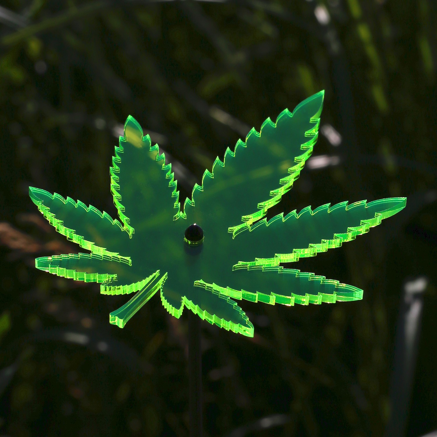 Acrylglas Sonnenfänger Cannabisblatt 14cm neongrün transparent fluoreszierend