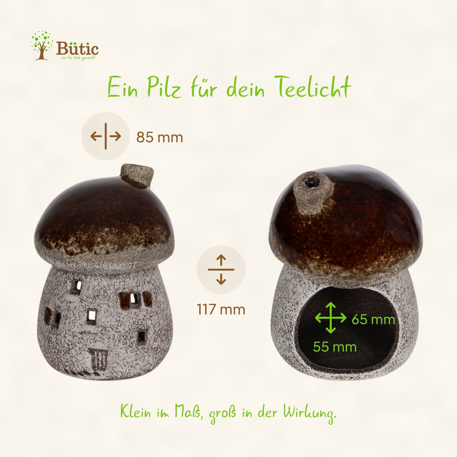 Keramik-Teelichthalter in Pilzform aus Steingut, 85 mm breit und 117 mm hoch, mit dunkelbrauner glasierter Kappe und grau-beigem Stiel mit kleinen Fensterausschnitten – Vorder- und Rückansicht mit Maßangaben der Öffnung (65 × 55 mm)