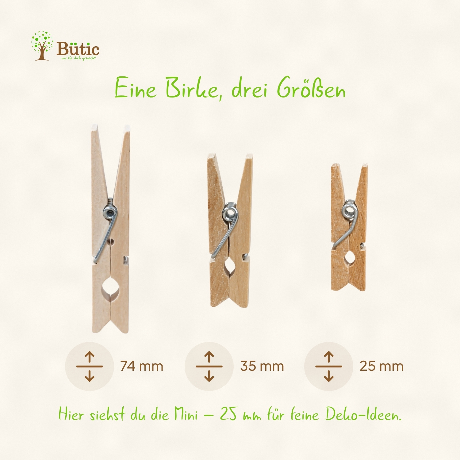 Drei Holzwäscheklammern aus Birkenholz in verschiedenen Größen – 74 mm, 35 mm und 25 mm – nebeneinander im Größenvergleich, mit Metallfeder, naturbelassen.