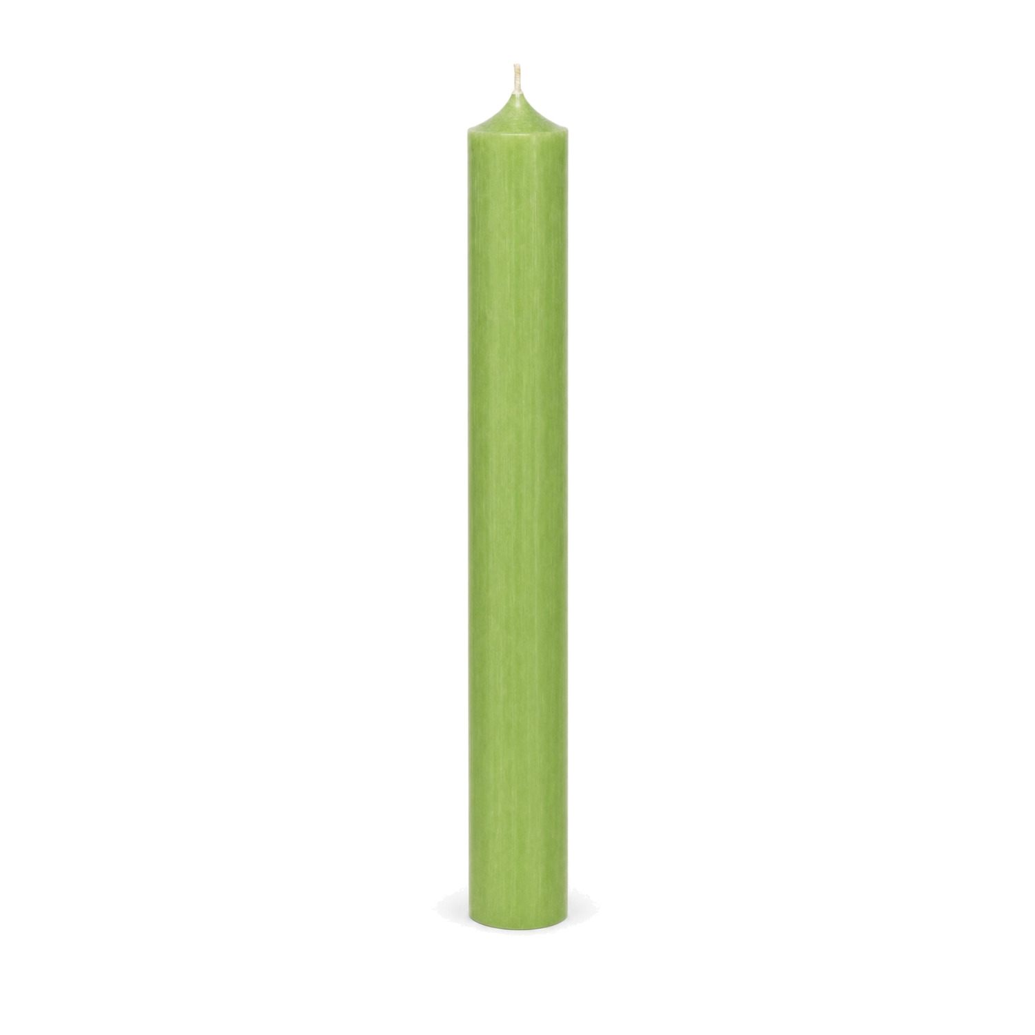 Jadegrüne Stabkerze 180 x 22 mm, einzeln auf weißem Hintergrund.