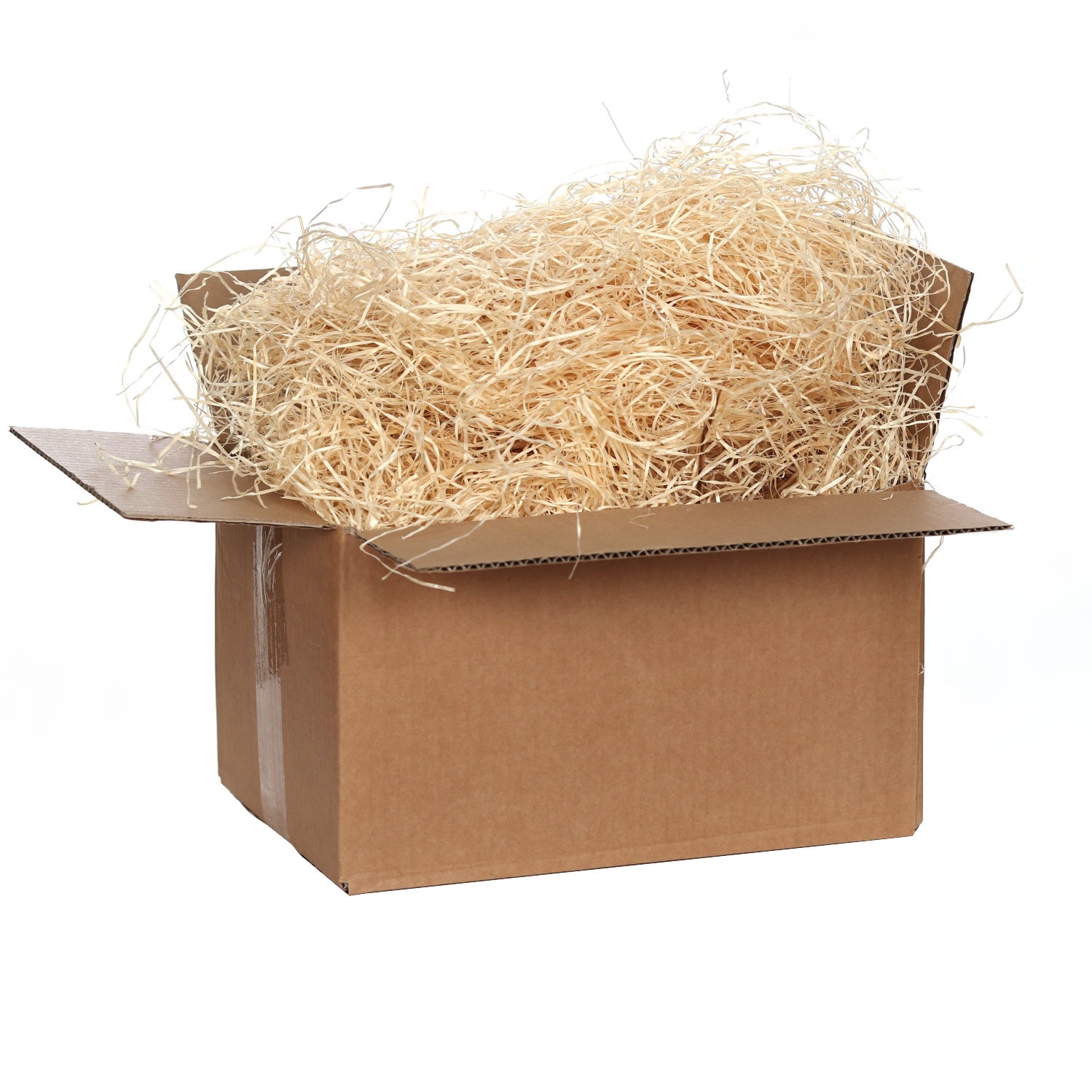 Offener Versandkarton, gefüllt mit naturbelassener Holzwolle als Füllmaterial
